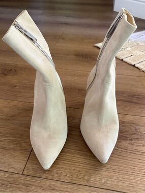 IRO Cream Pointed Toe Zip Ankle Booties